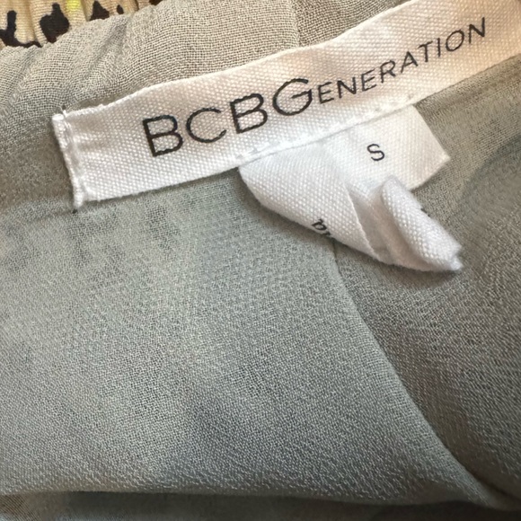 BCBGeneration Shorts - Picture 7 of 10